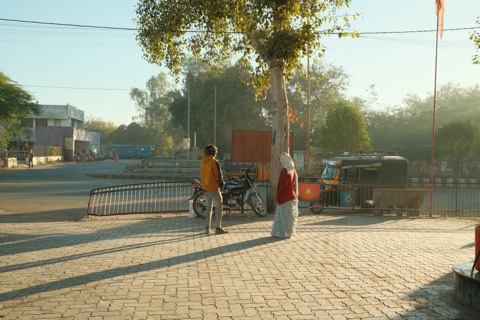 India, frame 3
