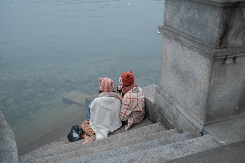 Travel, frame 2