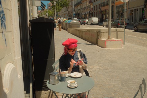 Travel, frame 19